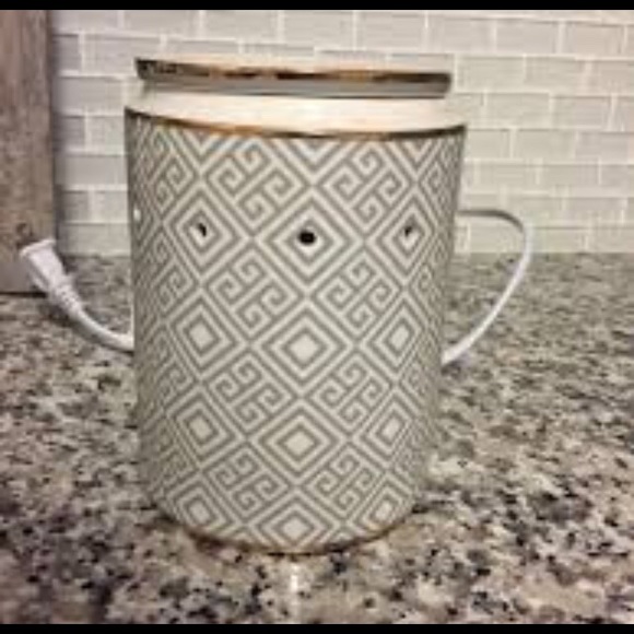 meander scentsy warmer meander scentsy warmer
